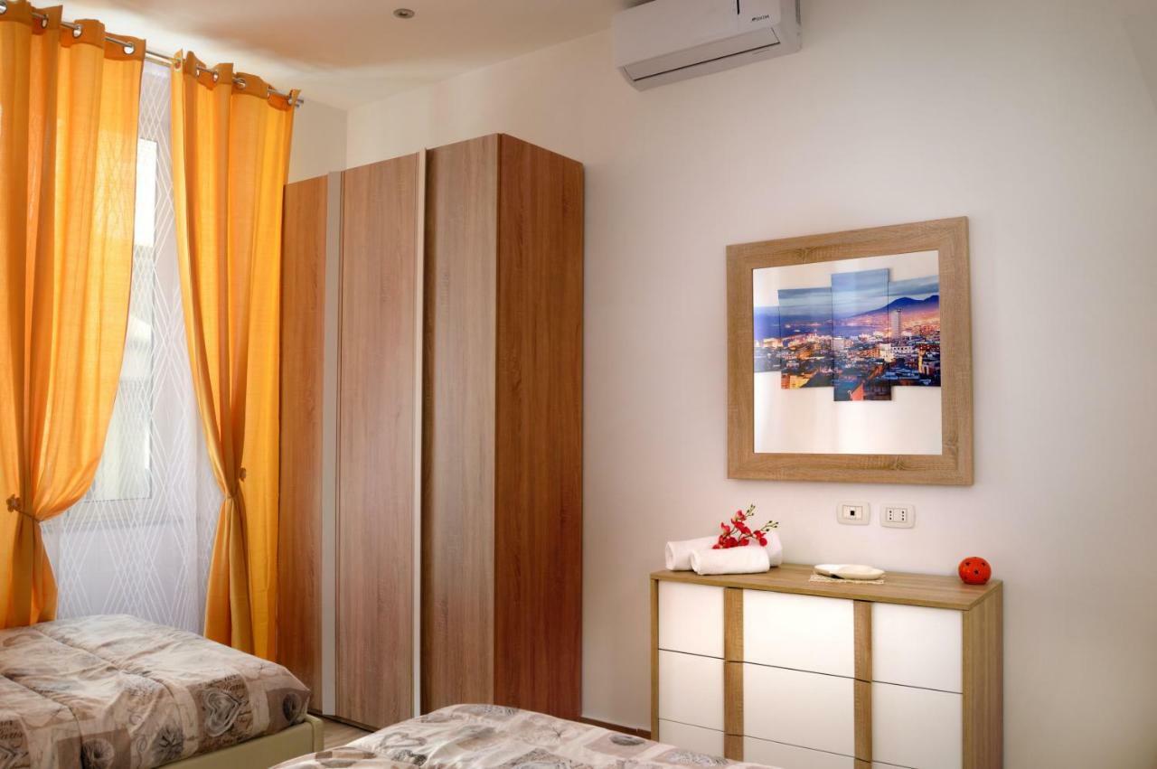 נאפולי Alexandra Exclusive Apartment מראה חיצוני תמונה