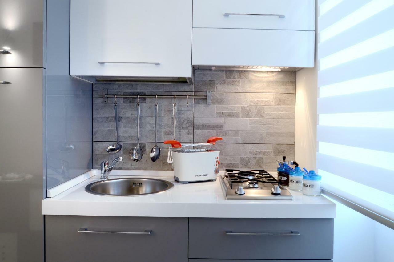 נאפולי Alexandra Exclusive Apartment מראה חיצוני תמונה