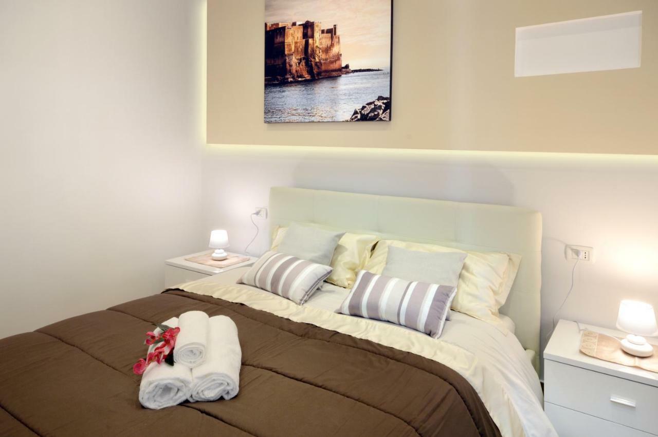נאפולי Alexandra Exclusive Apartment מראה חיצוני תמונה
