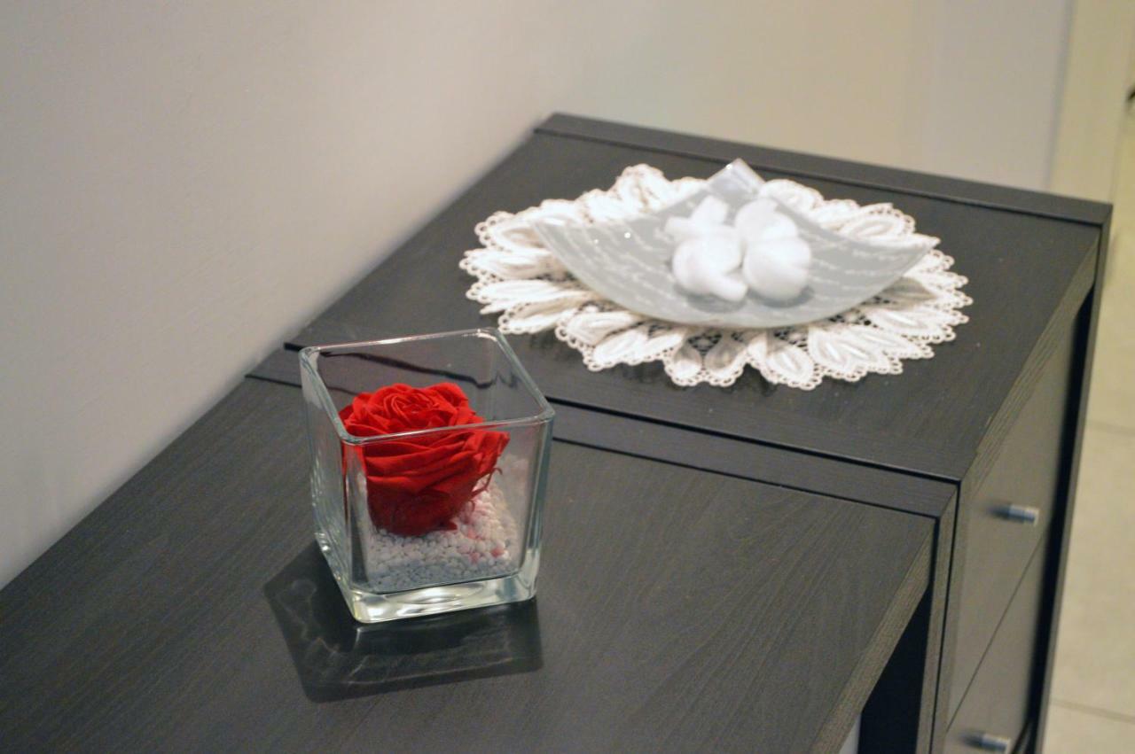 נאפולי Alexandra Exclusive Apartment מראה חיצוני תמונה